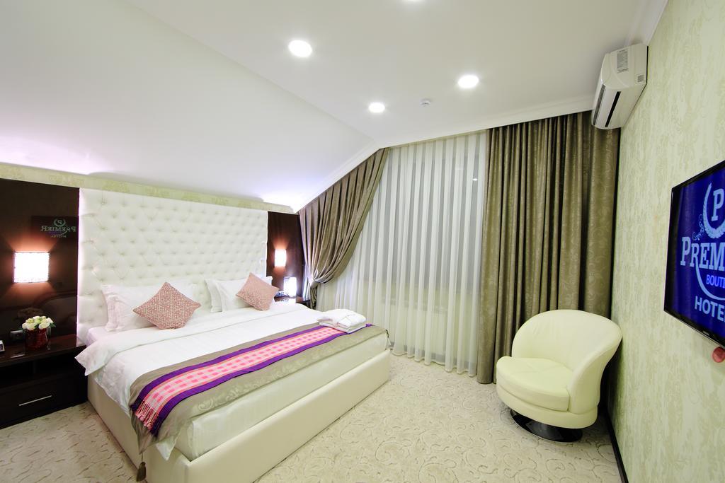 Premier Hotel Bichkek Extérieur photo