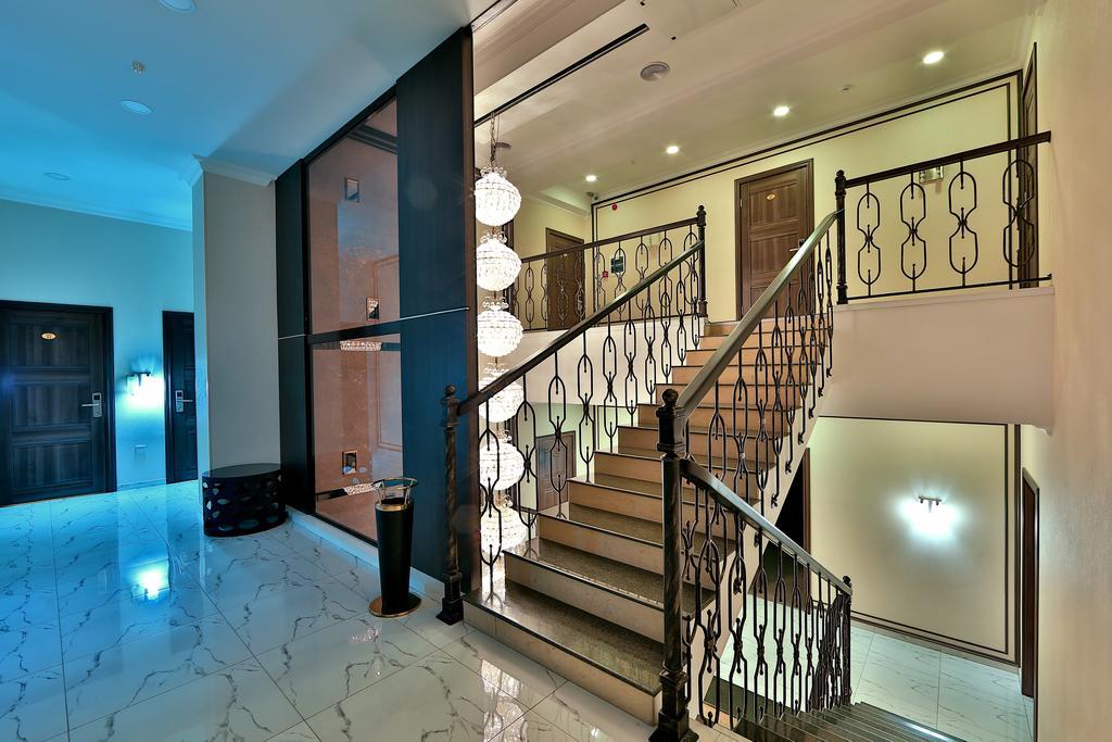 Premier Hotel Bichkek Extérieur photo